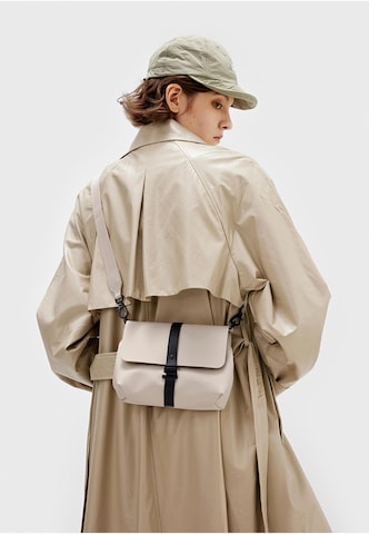 Borsa a tracolla 'Spläsh' di Gaston Luga in beige: frontale