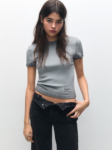 Pull&Bear Тениска в сиво