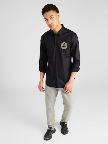 Coupe regular Chemise Versace Jeans Couture en noir