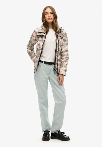 Veste mi-saison 'Mountain' Superdry en vert