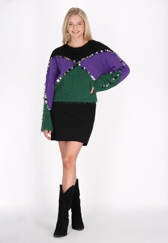 Pullover di IZIA in verde