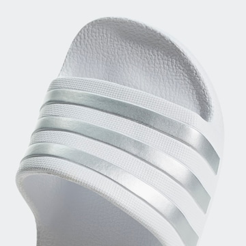 ADIDAS PERFORMANCE - Zapatos para playa y agua 'Adilette Aqua' en blanco