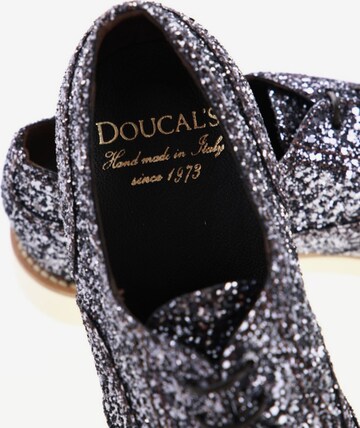 Doucal's Flats & Loafers in 39 in Blue