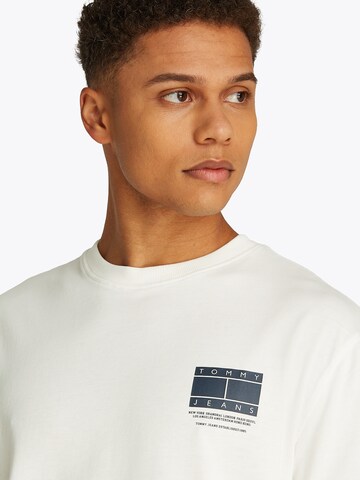 Tommy Jeans Μπλουζάκι σε λευκό