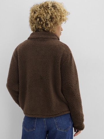 Veste en polaire bonprix en marron