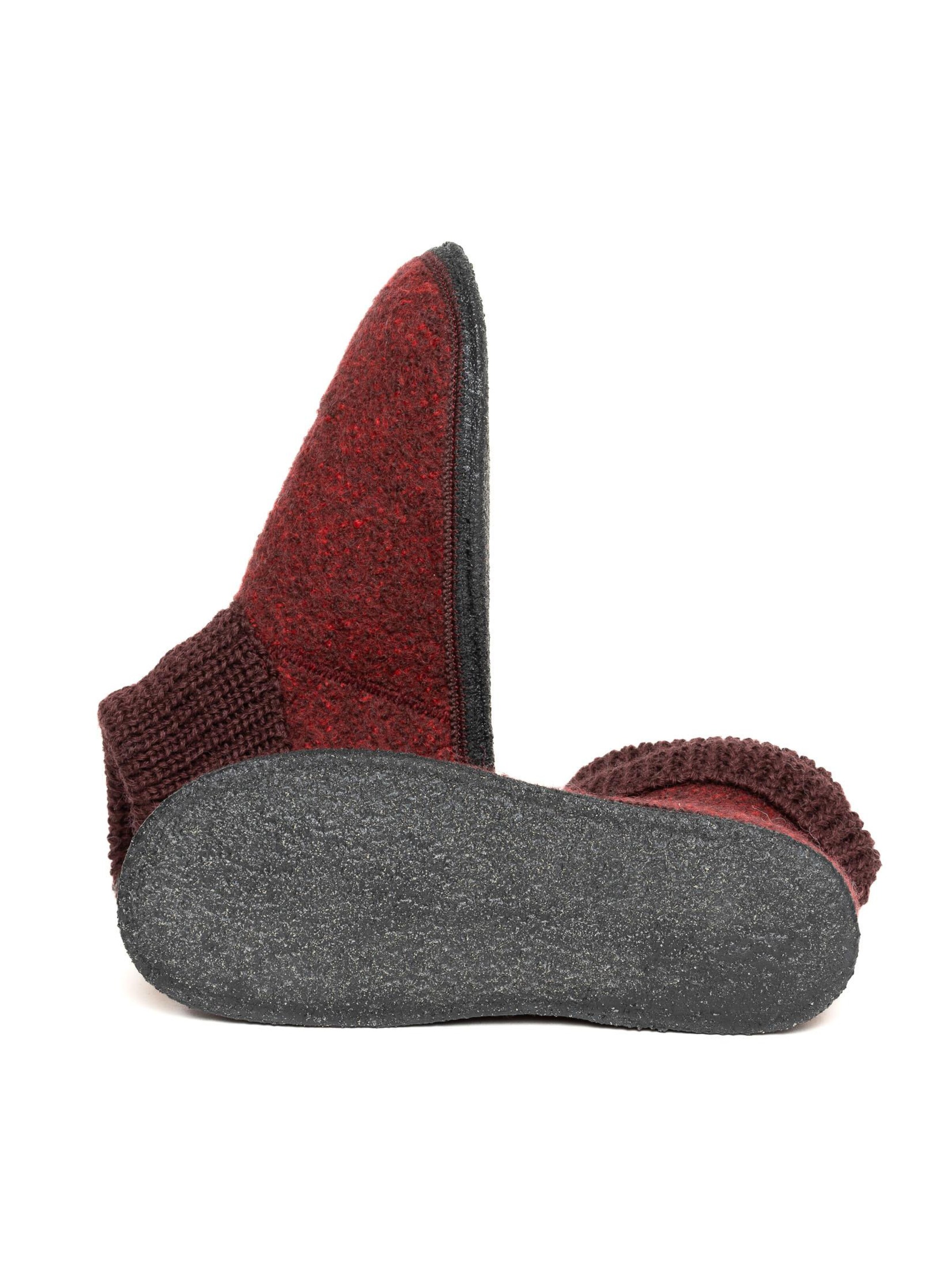 Gottstein Slippers 'Hüttenschuhe Wool Venture High' in Red