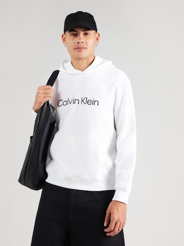 Felpa di Calvin Klein in bianco: frontale