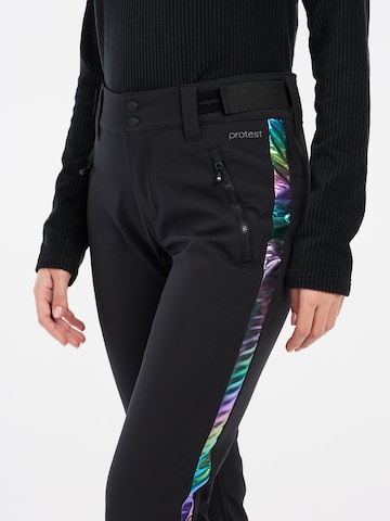 PROTEST Slimfit Sportbroek 'PRTCOCOS' in Zwart