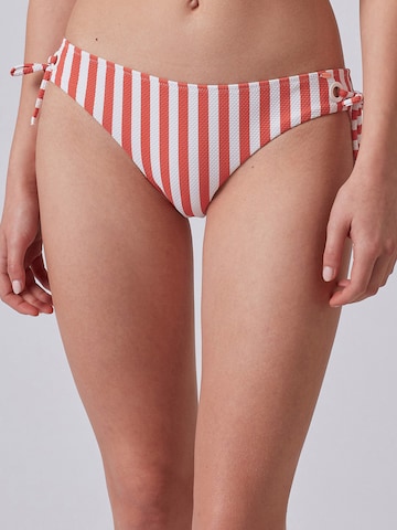 Skiny Bikini Bottoms in Red: front