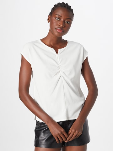 MORE & MORE - Blusa em branco: frente