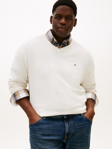 Pullover 'ESSENTIAL' di Tommy Hilfiger Big & Tall in bianco: frontale
