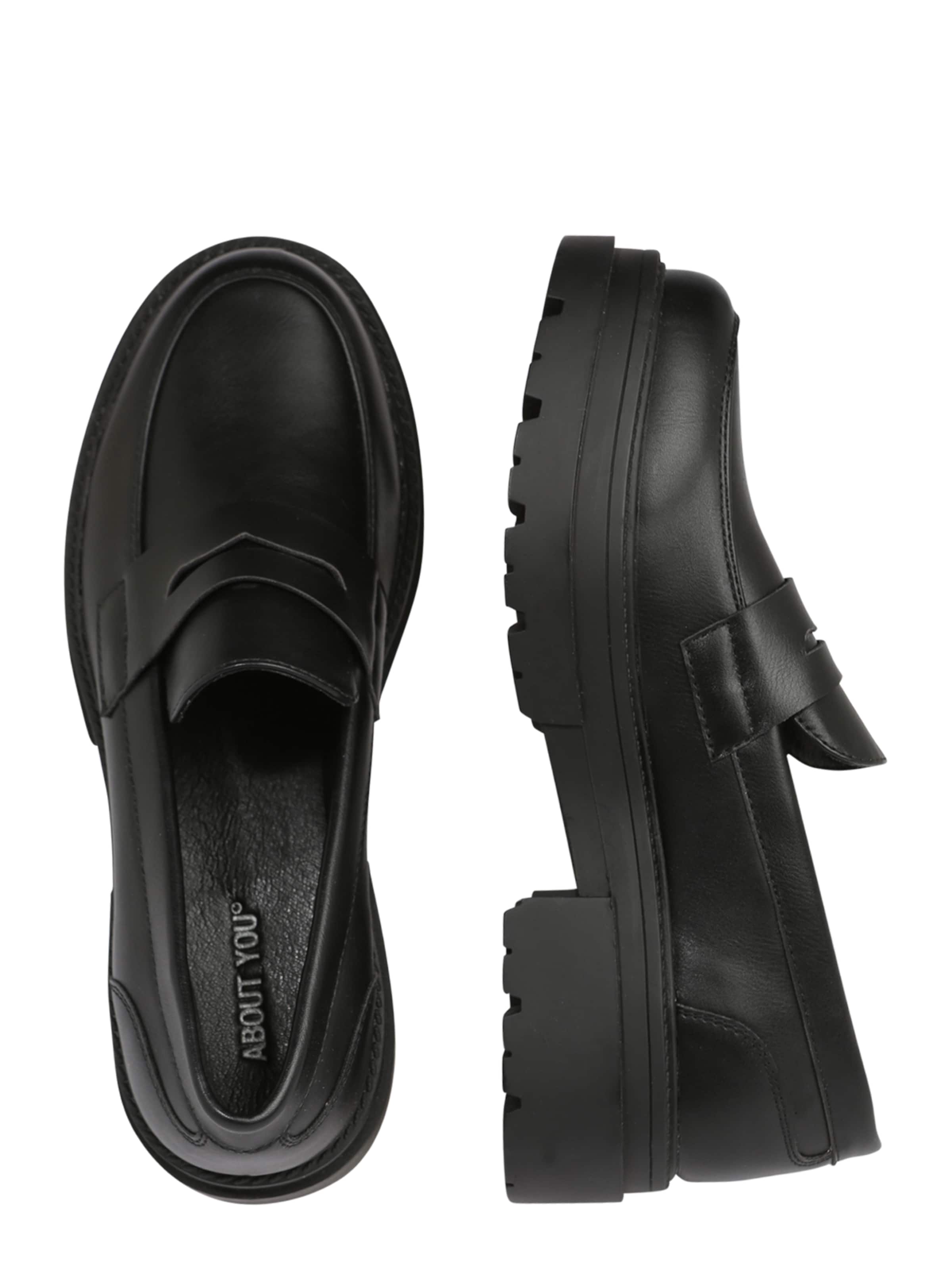 ABOUT YOU Classic Flats 'Valerie Loafer' in Black