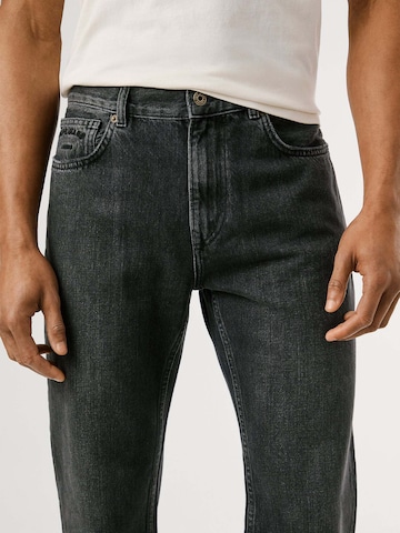 Pepe Jeans Regular Jeans 'Byron' in Schwarz