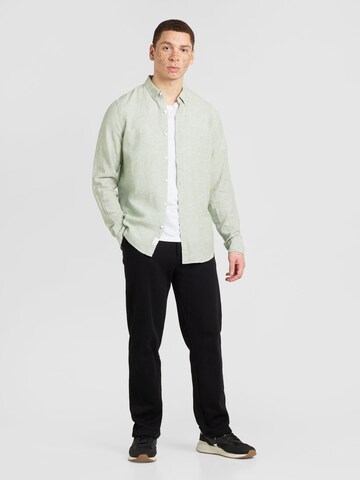 HOLLISTER - Ajuste regular Camisa en verde