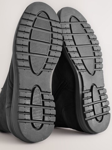 Bottines à lacets Next en noir