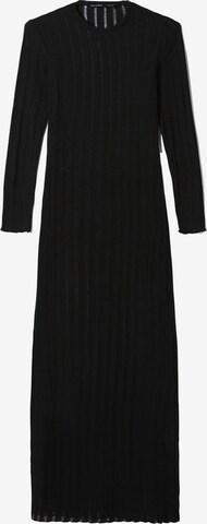 Bershka Kleid in Schwarz: predná strana