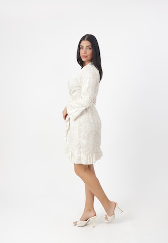 Elara Kleid in Beige