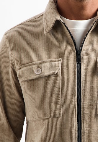 No Excess Jacke in Beige