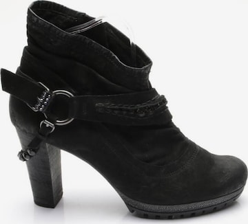 Högl Dress Boots in 39 in Black: front