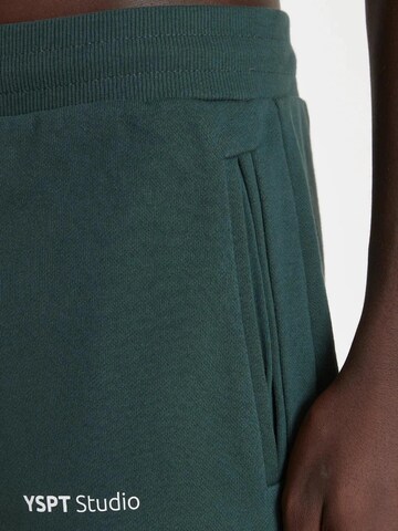 YSPT Studio Regular Workout Pants 'Verdant' in Green
