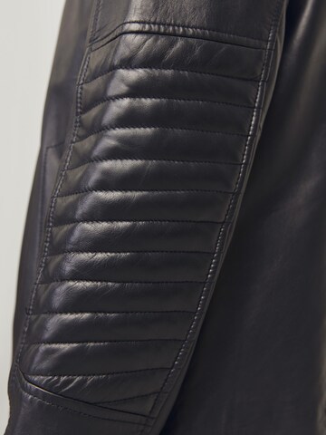 JACK & JONES Between-Season Jacket 'JJELiam' in Black