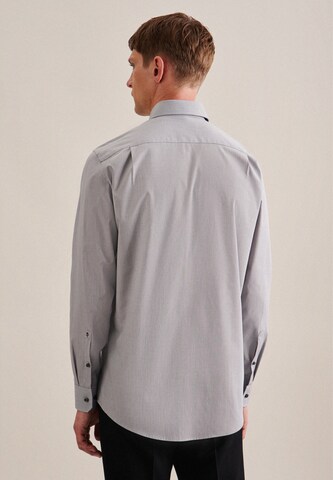 Coupe regular Chemise SEIDENSTICKER en gris