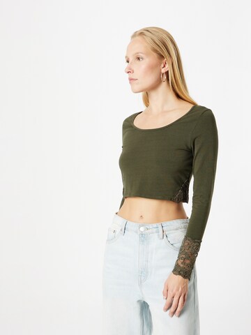 T-shirt 'Tamina' ABOUT YOU en vert : devant