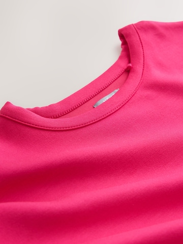 Next Set in Pink