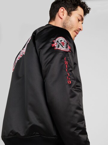 Mitchell & Ness Jacke 'CHICAGO BULLS' in Schwarz