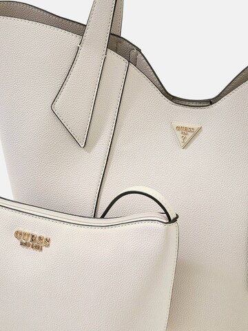GUESS Shopper 'Darcy' in Weiß