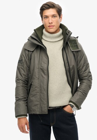 Superdry Between-season jacket 'Mountain' in Green: front