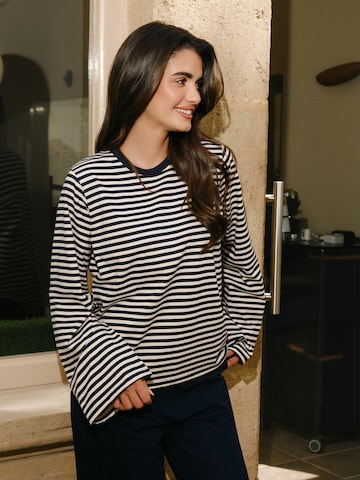Liberte Essentiel - Top ' NALIA ' en azul: lado