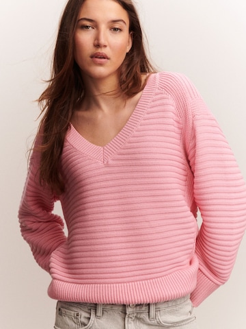 Next Trui in Roze: voorkant