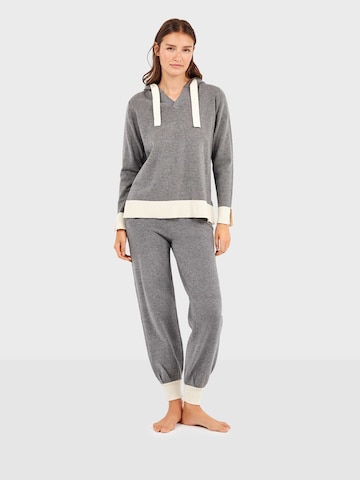 Gisela Pyjama in Grijs: voorkant