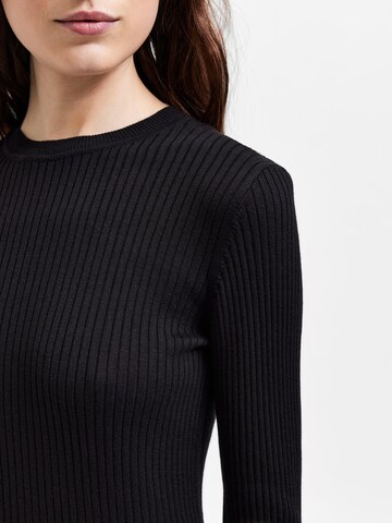 Pull-over 'Lydia' SELECTED FEMME en noir