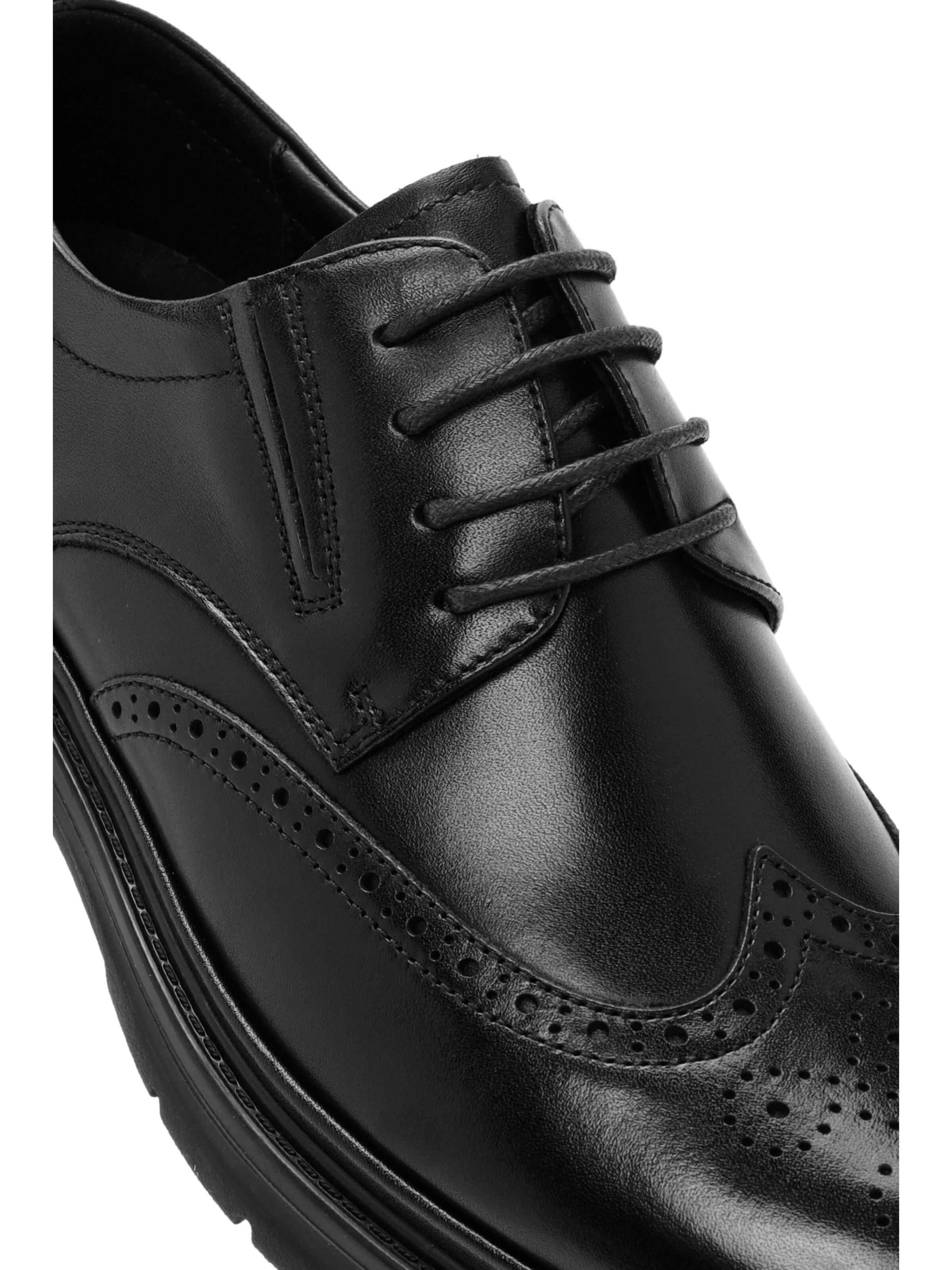 Chaussure à lacets Derimod en noir