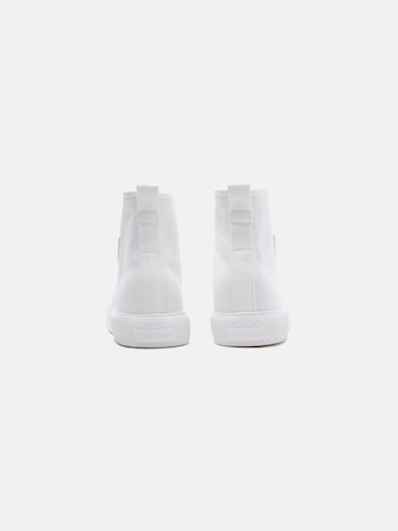 Calvin Klein Кроссовки на платформе в Белый