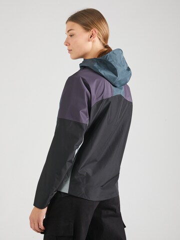 Veste mi-saison Nike Sportswear en mélange de couleurs