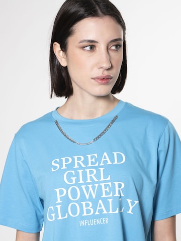 Maglietta di Influencer in blu