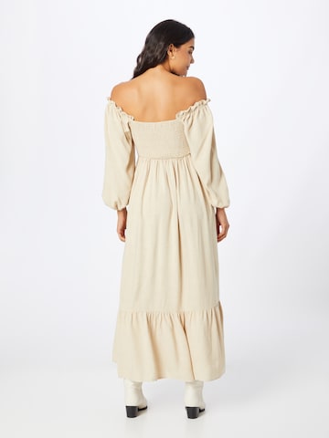 Robe Nasty Gal en beige