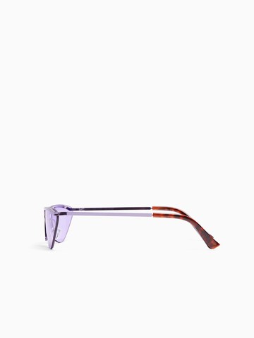 Lunettes de soleil Bershka en violet