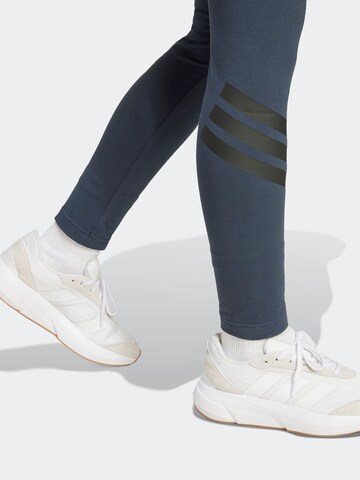 ADIDAS SPORTSWEAR Skinny Fit Спортен панталон 'Future Icons' в синьо