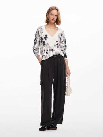 Desigual Sweter w kolorze biały