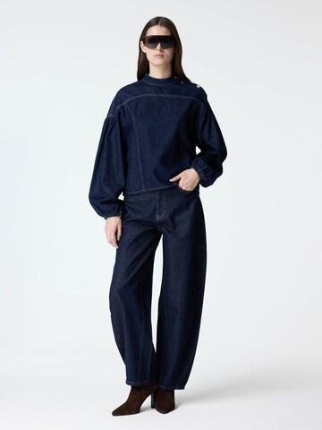 adl Blouse in Blauw