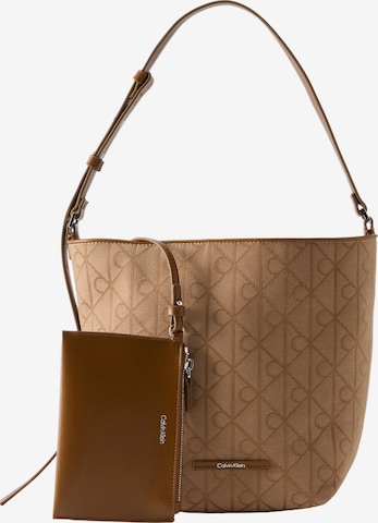 Calvin Klein - Mala de ombro em castanho: frente