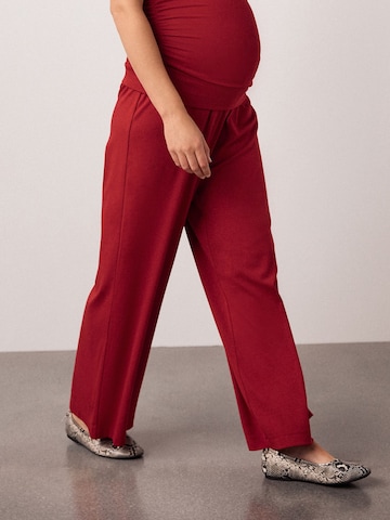 Wide leg Pantaloni de la Next pe roșu: față