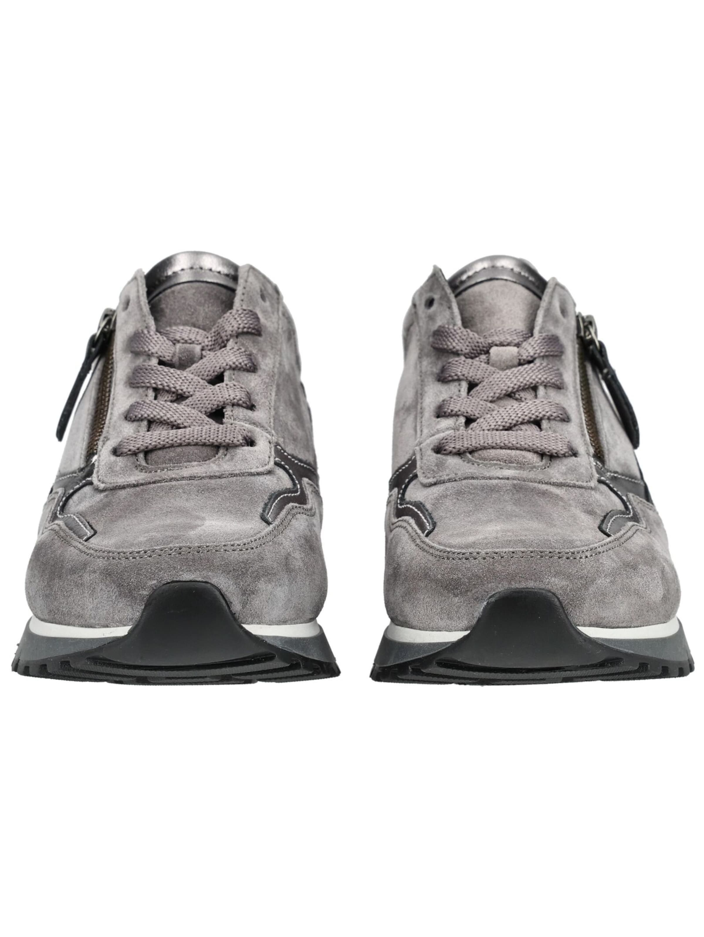 Sneaker bassa di GABOR in grigio