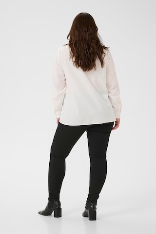 T-shirt 'KCada ' KAFFE CURVE en blanc