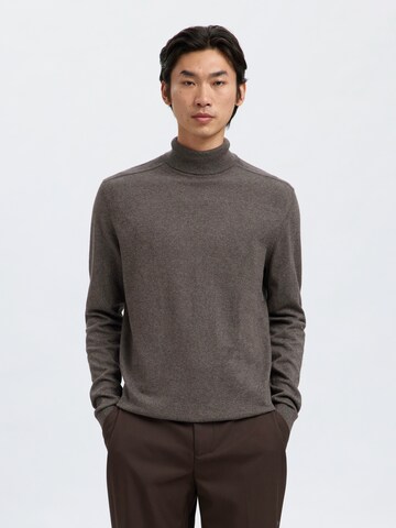 SELECTED Sweater 'SLHKRIS' in Brown: front