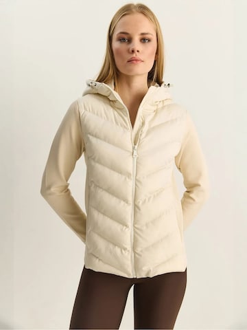 Veste d’hiver Bianco Lucci en beige